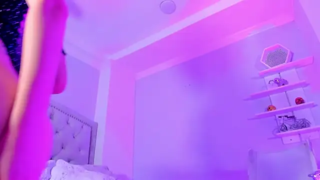 CamileHolmes online show from 02-27-25, 08:06