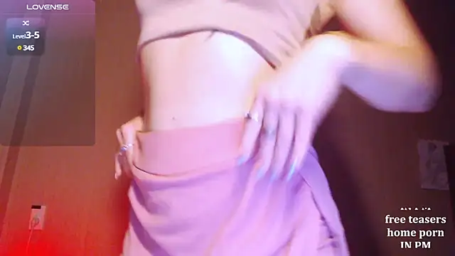 Snapshot of Cassie_Wild chatting on 12-04-24, 01:20 Cassie Wild online show from 12-04-24, 01:20