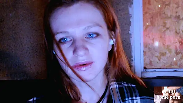 Snapshot of Cassie_Wild chatting on 10-20-25, 01:33 Cassie Wild online show from 10-20-25, 01:33