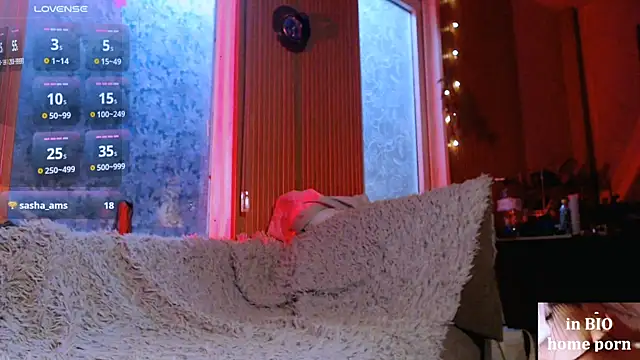 Snapshot of Cassie_Wild chatting on 10-27-25, 01:26 Cassie Wild online show from 10-27-25, 01:26