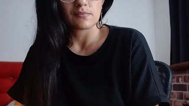Lucynaugthyy online show from 02-26-25, 08:33