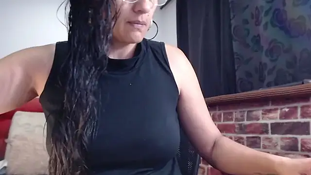Lucynaugthyy online show from 09-11-25, 12:05