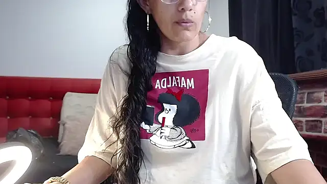 Lucynaugthyy online show from 09-17-25, 05:47