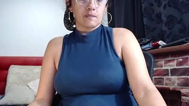 Lucynaugthyy online show from 09-26-25, 12:20