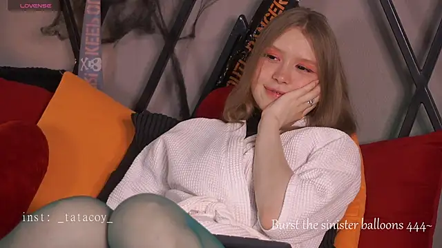 Snapshot of TataCoy chatting on 11-01-25, 02:52 TataCoy online show from 11-01-25, 02:52