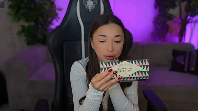 Snapshot of Jasmine_Flow chatting on 11-15-25, 08:11 Jasmine Flow online show from 11-15-25, 08:11