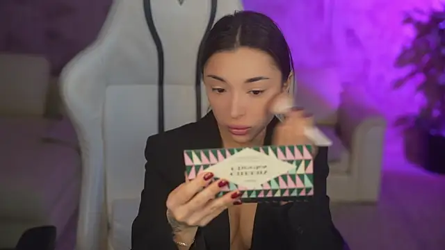 Snapshot of Jasmine_Flow chatting on 11-17-25, 08:20 Jasmine Flow online show from 11-17-25, 08:20