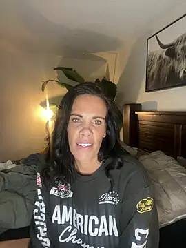 Snapshot of LexingtonLee chatting on 03-29-26, 11:21 LexingtonLee online show from 03-29-26, 11:21