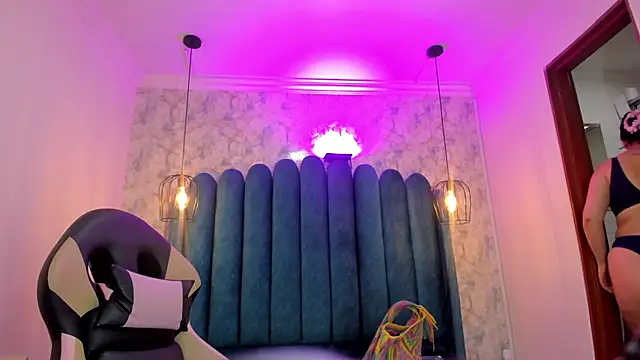 nalalye cruzz  online show from 02-28-26, 02:56