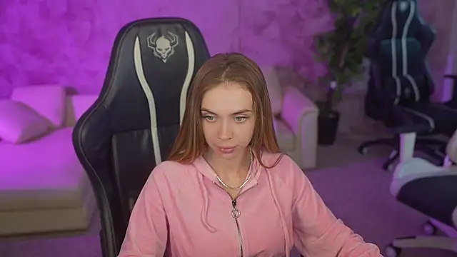 Snapshot of Anabelka054 chatting on 09-23-25, 10:40 Anabelka054 online show from 09-23-25, 10:40