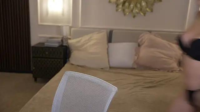 Snapshot of Anabelka054 chatting on 10-14-25, 10:38 Anabelka054 online show from 10-14-25, 10:38