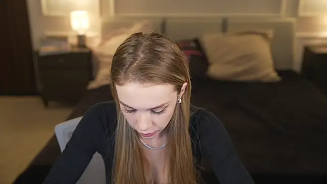 Snapshot of Anabelka054 chatting on 10-20-25, 10:27 Anabelka054 online show from 10-20-25, 10:27