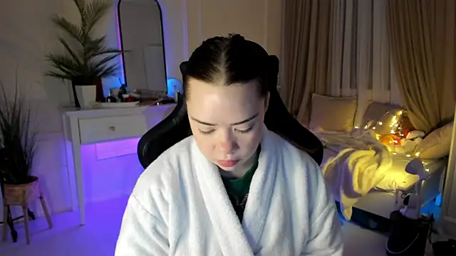 VixenMia online show from 02-26-25, 03:21