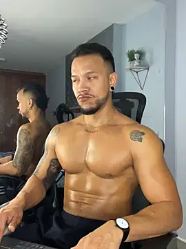 Snapshot of ARON_TAYLER01 chatting on 03-21-25, 12:39 ARON TAYLER01 online show from 03-21-25, 12:39