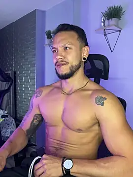 ARON TAYLER01 online show from 10-15-25, 10:37