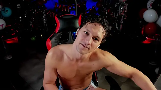 Snapshot of dirty-boss chatting on 11-13-25, 09:41 dirty-boss online show from 11-13-25, 09:41