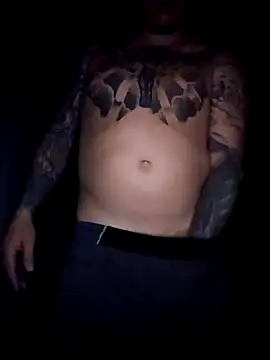 Snapshot of MrBiggBallz chatting on 01-17-25, 05:53 MrBiggBallz online show from 01-17-25, 05:53