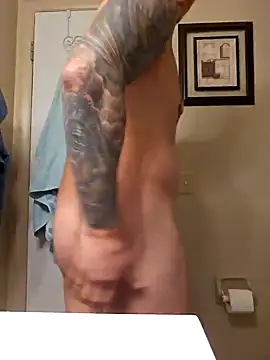 Snapshot of MrBiggBallz chatting on 01-20-25, 12:39 MrBiggBallz online show from 01-20-25, 12:39