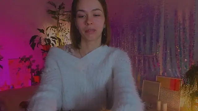 Snapshot of poli__ chatting on 12-13-24, 11:06 poli   online show from 12-13-24, 11:06
