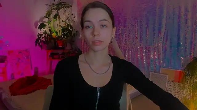 Snapshot of poli__ chatting on 12-23-24, 12:14 poli   online show from 12-23-24, 12:14