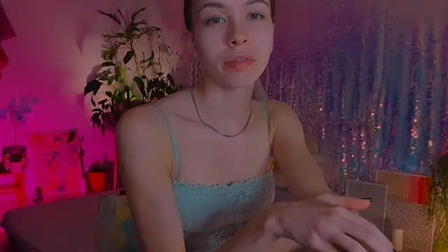 Snapshot of poli__ chatting on 01-07-25, 12:03 poli   online show from 01-07-25, 12:03