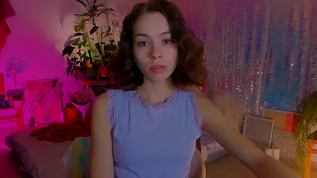 Snapshot of poli__ chatting on 01-11-25, 09:15 poli   online show from 01-11-25, 09:15