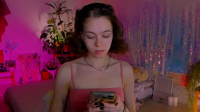 Snapshot of poli__ chatting on 01-13-25, 10:03 poli   online show from 01-13-25, 10:03