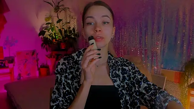 Snapshot of poli__ chatting on 01-19-25, 09:02 poli   online show from 01-19-25, 09:02