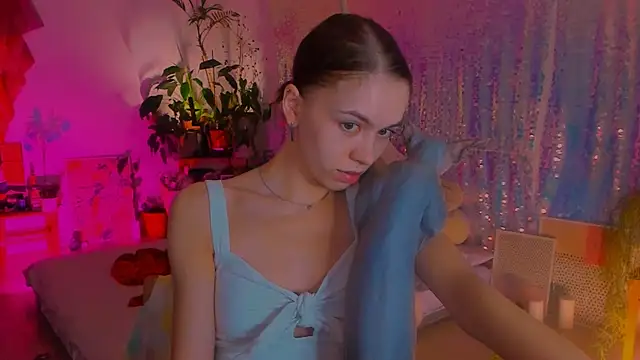 Snapshot of poli__ chatting on 01-26-25, 10:13 poli   online show from 01-26-25, 10:13