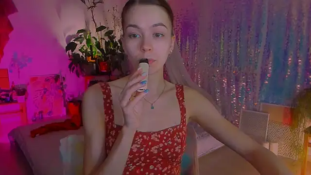 Snapshot of poli__ chatting on 02-06-25, 10:32 poli   online show from 02-06-25, 10:32