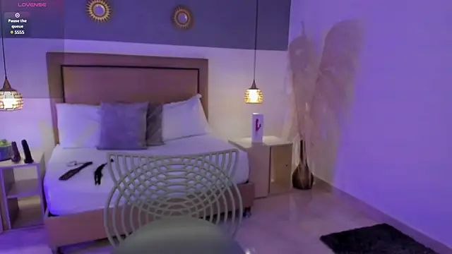 valeria acosta  online show from 02-17-25, 07:21