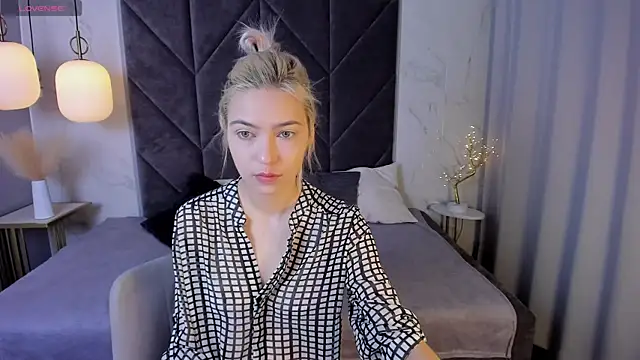 AlysiaSun online show from 09-11-25, 05:29