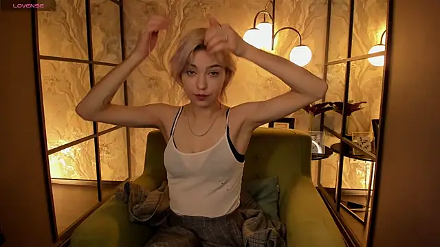 AlysiaSun online show from 10-04-25, 02:04