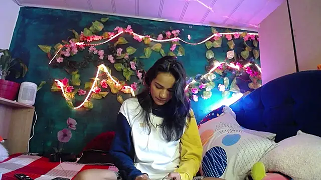 Samara Beltran online show from 01-11-25, 09:57