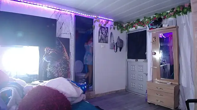 Samara Beltran online show from 10-01-25, 04:51