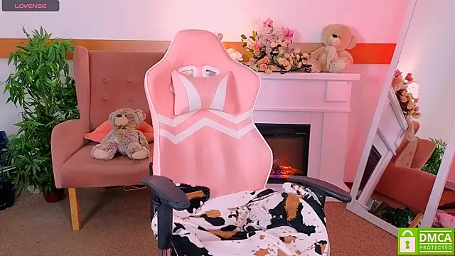 Grace and  Jacob online show from 11-20-25, 04:29