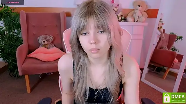 Grace and  Jacob online show from 12-19-25, 06:31