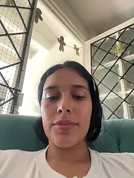 Snapshot of Annya-sweet chatting on 02-19-25, 07:38 Annya-sweet online show from 02-19-25, 07:38