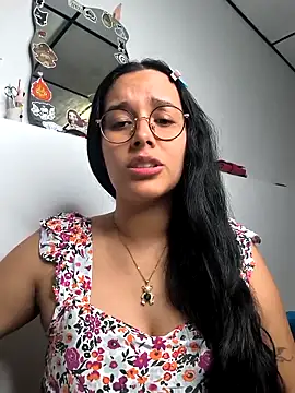 Snapshot of Annya-sweet chatting on 09-11-25, 03:12 Annya-sweet online show from 09-11-25, 03:12