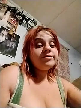 Lucifinakitten online show from 10-25-25, 06:43