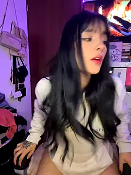 Snapshot of salome_polaniiee chatting on 09-19-25, 05:20 salome polaniiee online show from 09-19-25, 05:20