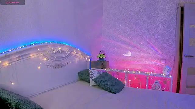 LillyMoure  online show from 01-17-26, 11:30