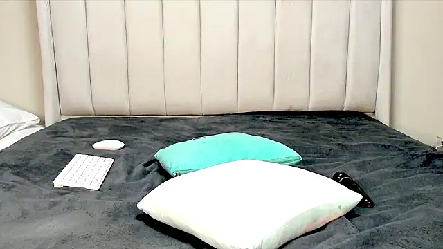  heavenlysent online show from 02-03-26, 06:40