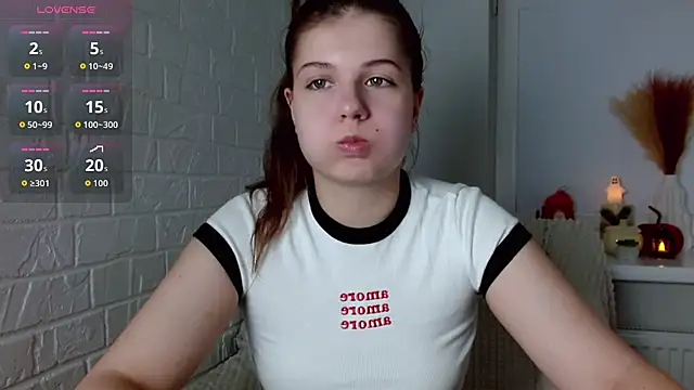 Snapshot of SayMeow_ chatting on 10-13-25, 05:51 SayMeow online show from 10-13-25, 05:51