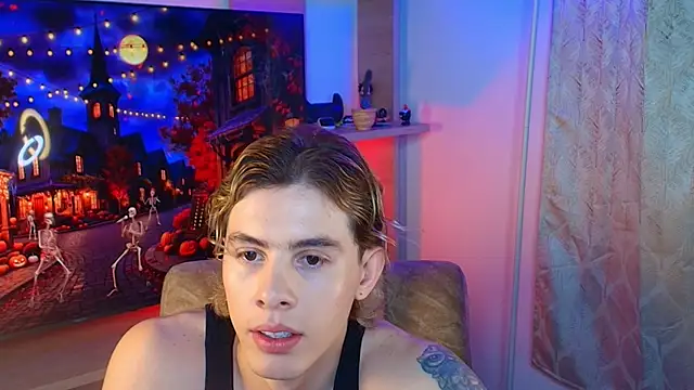 Snapshot of dimitri_tv chatting on 10-10-25, 01:15 dimitri tv online show from 10-10-25, 01:15