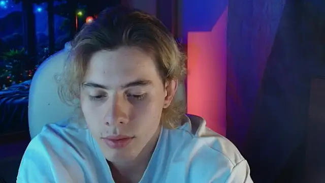 Snapshot of dimitri_tv chatting on 11-03-25, 01:19 dimitri tv online show from 11-03-25, 01:19