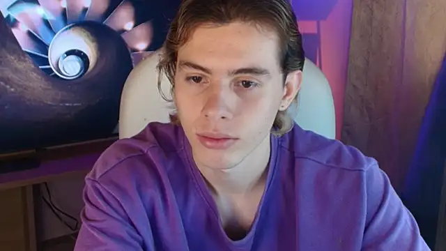 Snapshot of dimitri_tv chatting on 11-10-25, 05:23 dimitri tv online show from 11-10-25, 05:23