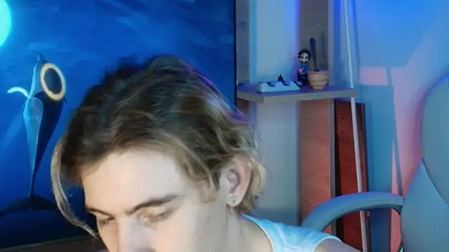 Snapshot of dimitri_tv chatting on 11-22-25, 09:03 dimitri tv online show from 11-22-25, 09:03