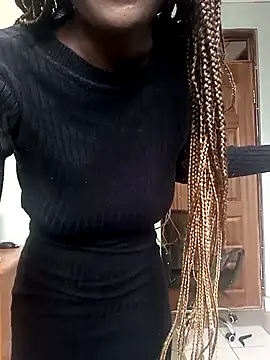 Prettybecs online show from 10-18-25, 05:10