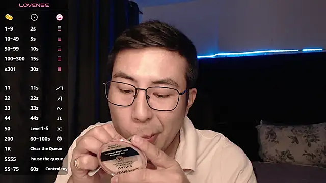 andrewmhilton  online show from 11-16-25, 05:57